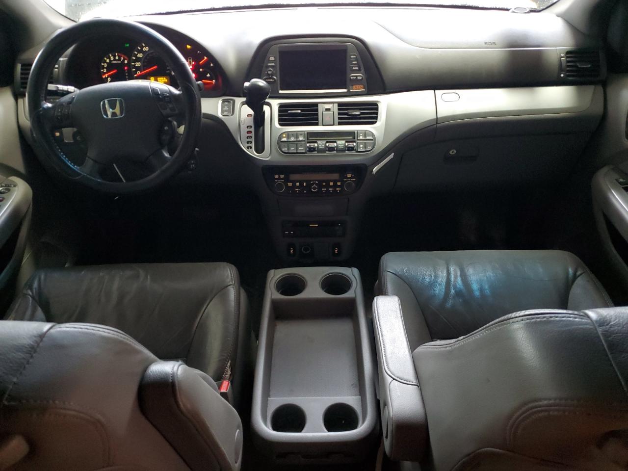 2010 Honda Odyssey - Image 8