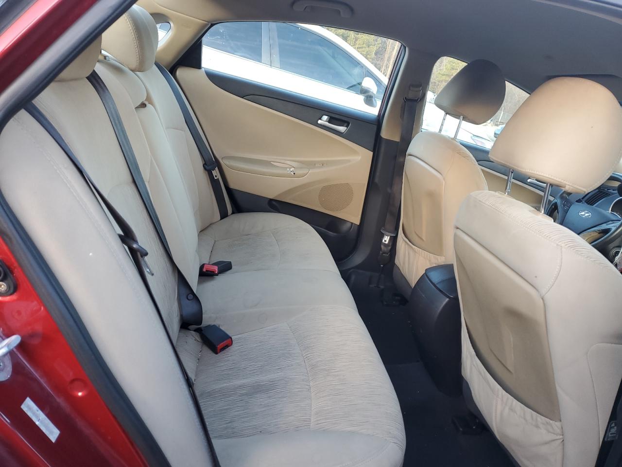2011 Hyundai Sonata - Image 10
