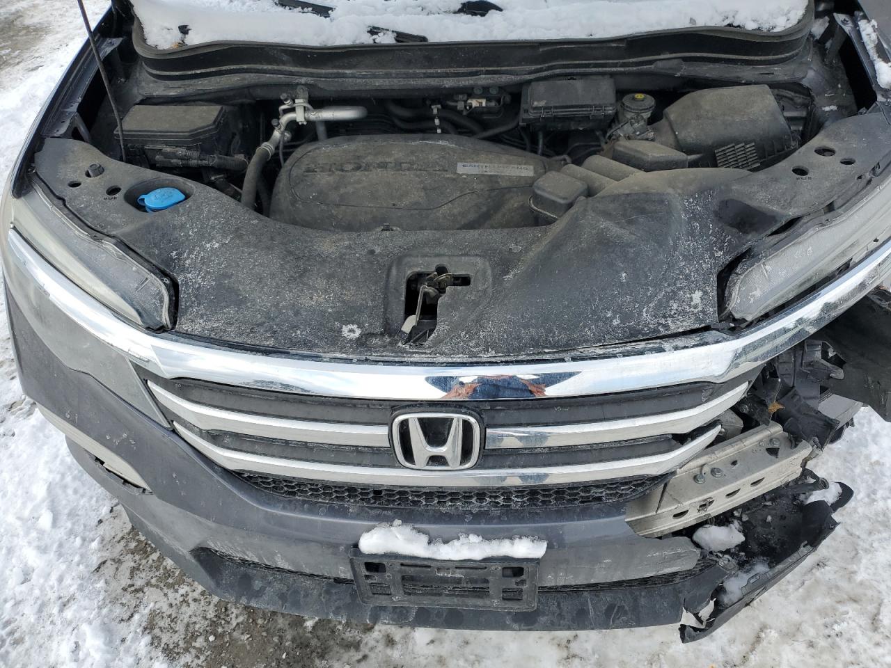 2017 Honda Pilot - Image 12