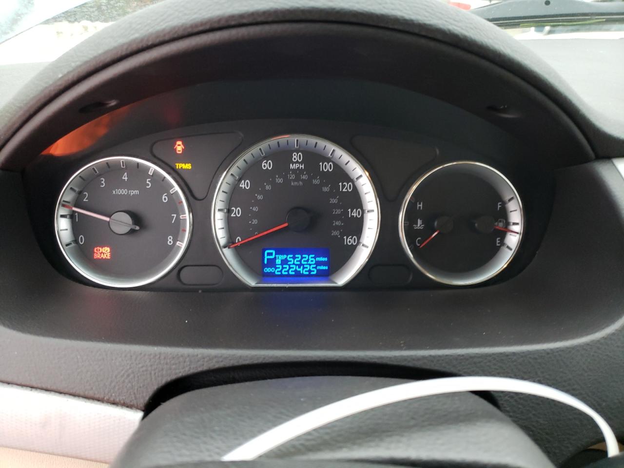2010 Hyundai Sonata - Image 9