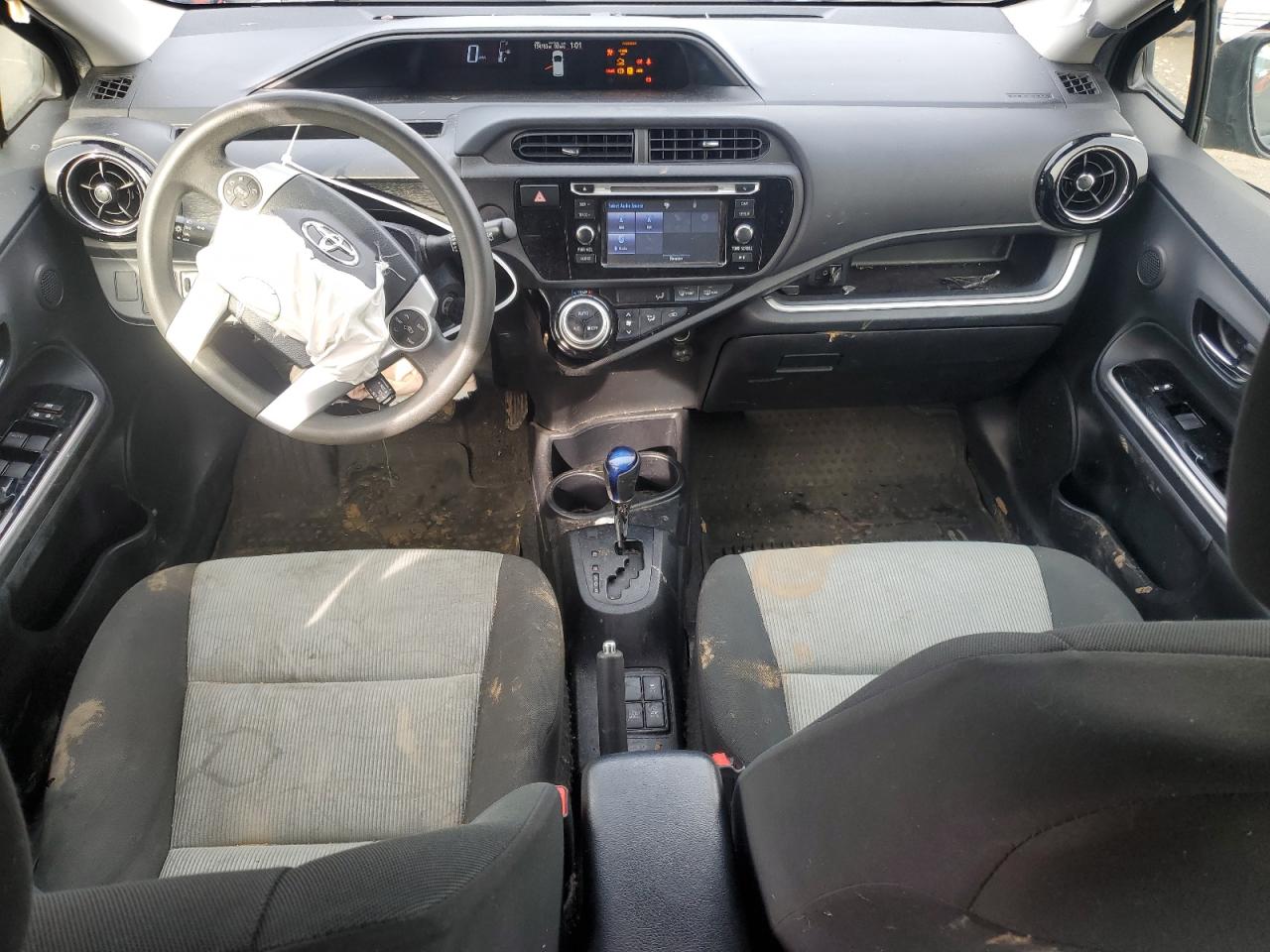 2015 Toyota Prius - Image 8