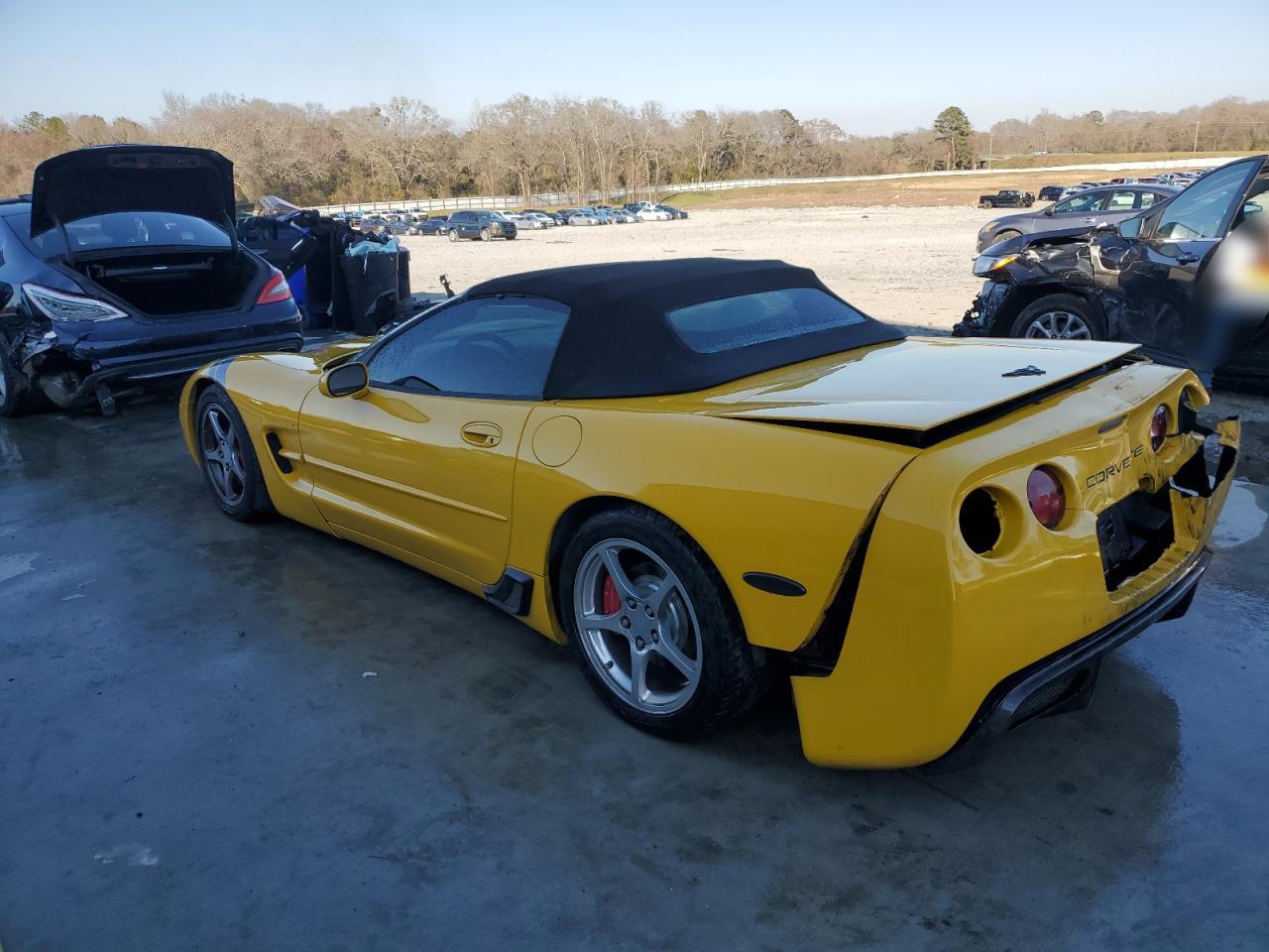 2000 Chevrolet Corvette - Image 2