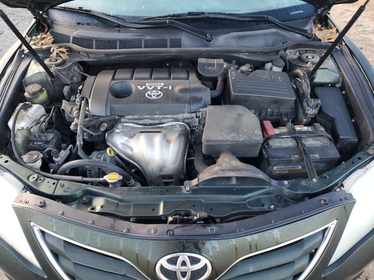2010 Toyota Camry - Image 12