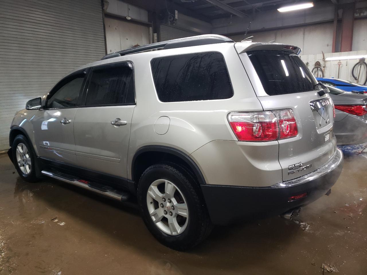 2008 GMC Acadia - Image 2