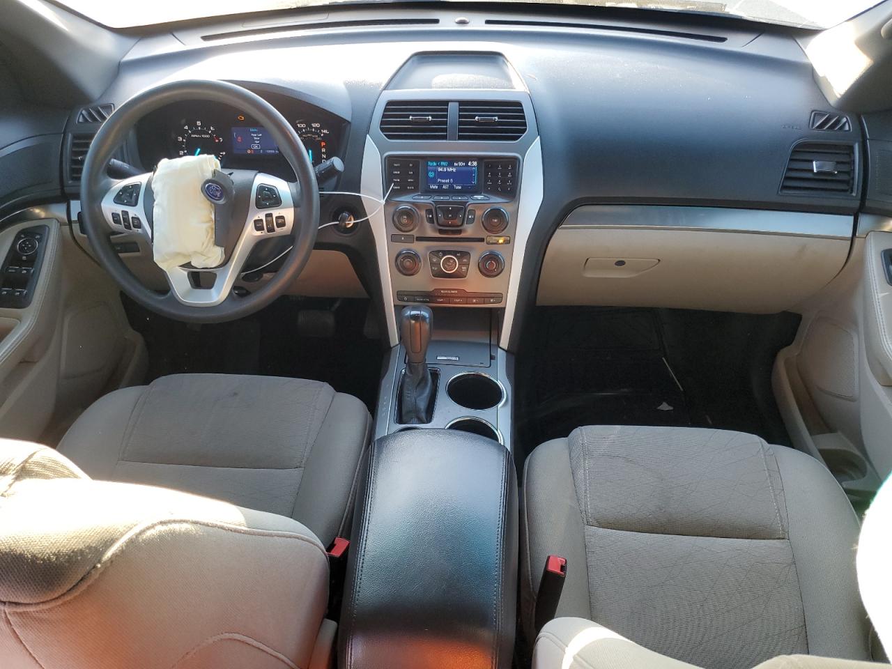 2014 Ford Explorer - Image 8