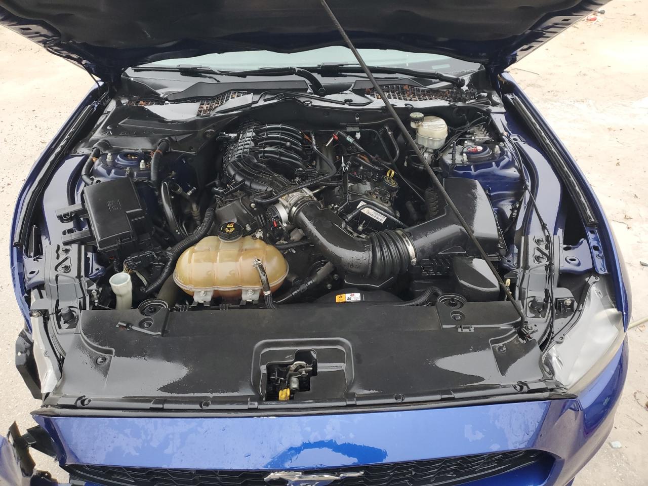 2015 Ford Mustang - Image 11