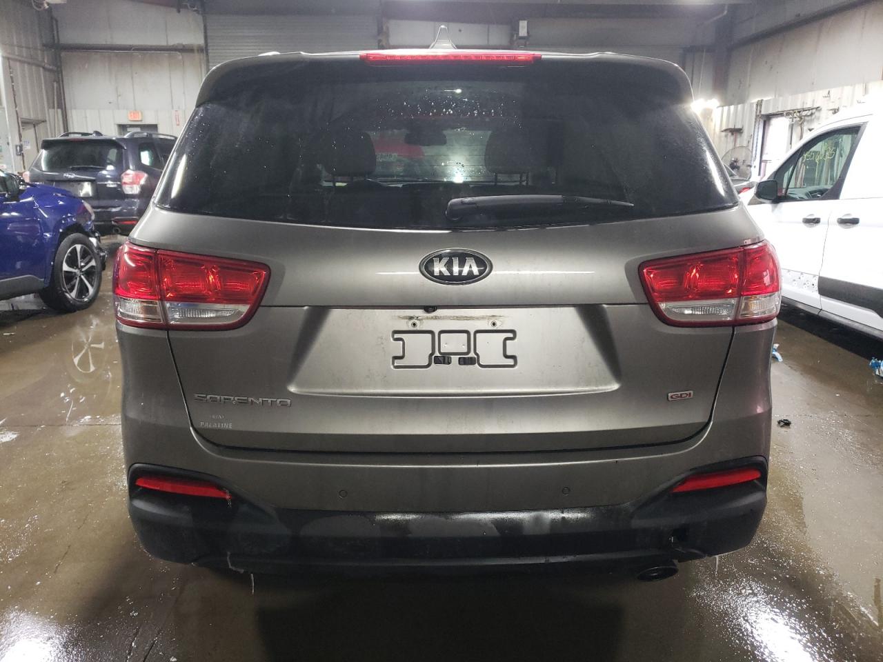 2016 Kia Sorento - Image 6