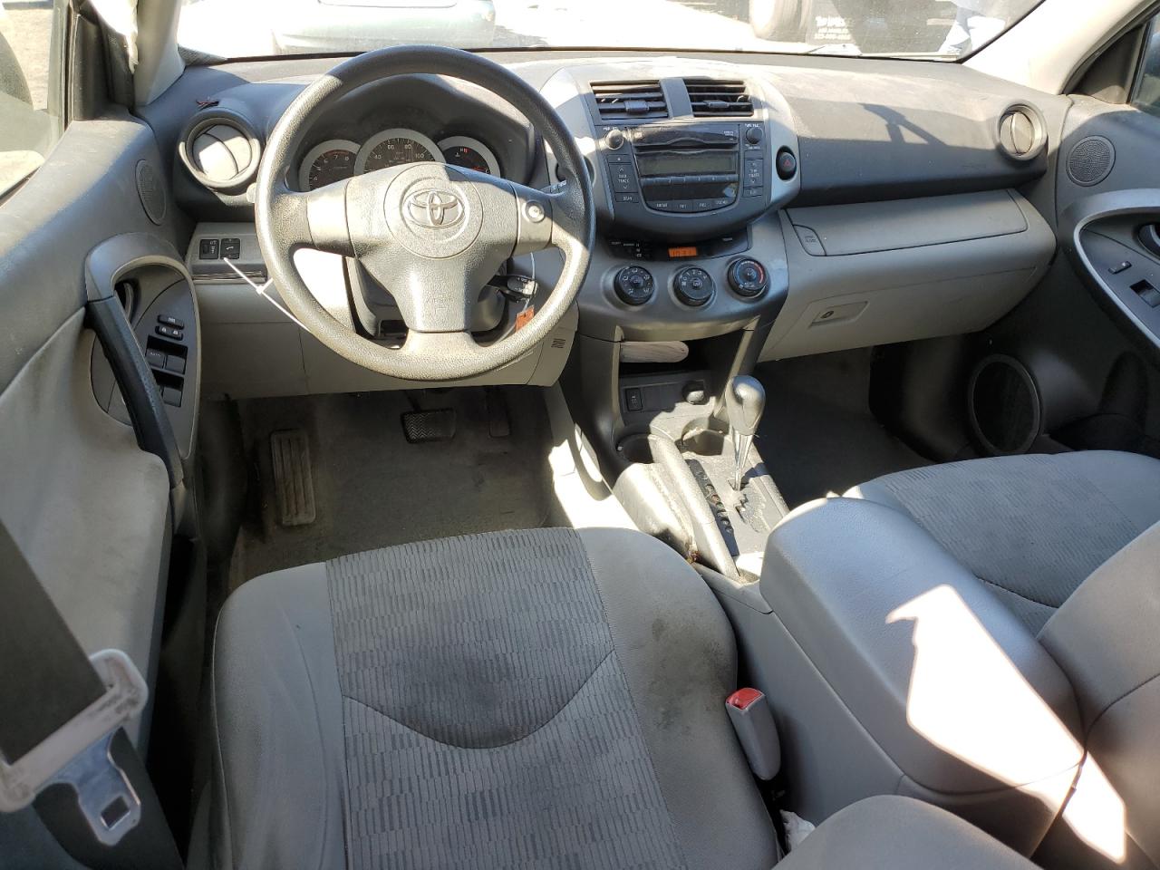 2011 Toyota RAV 4 - Image 8