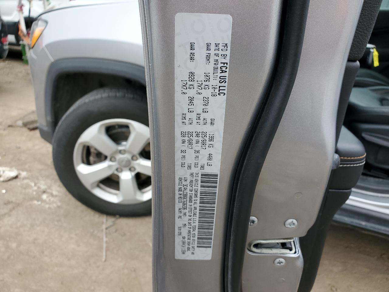 2019 Jeep Compass - Image 13