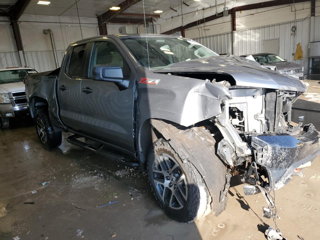 2019 Chevrolet Silverado - Image 4