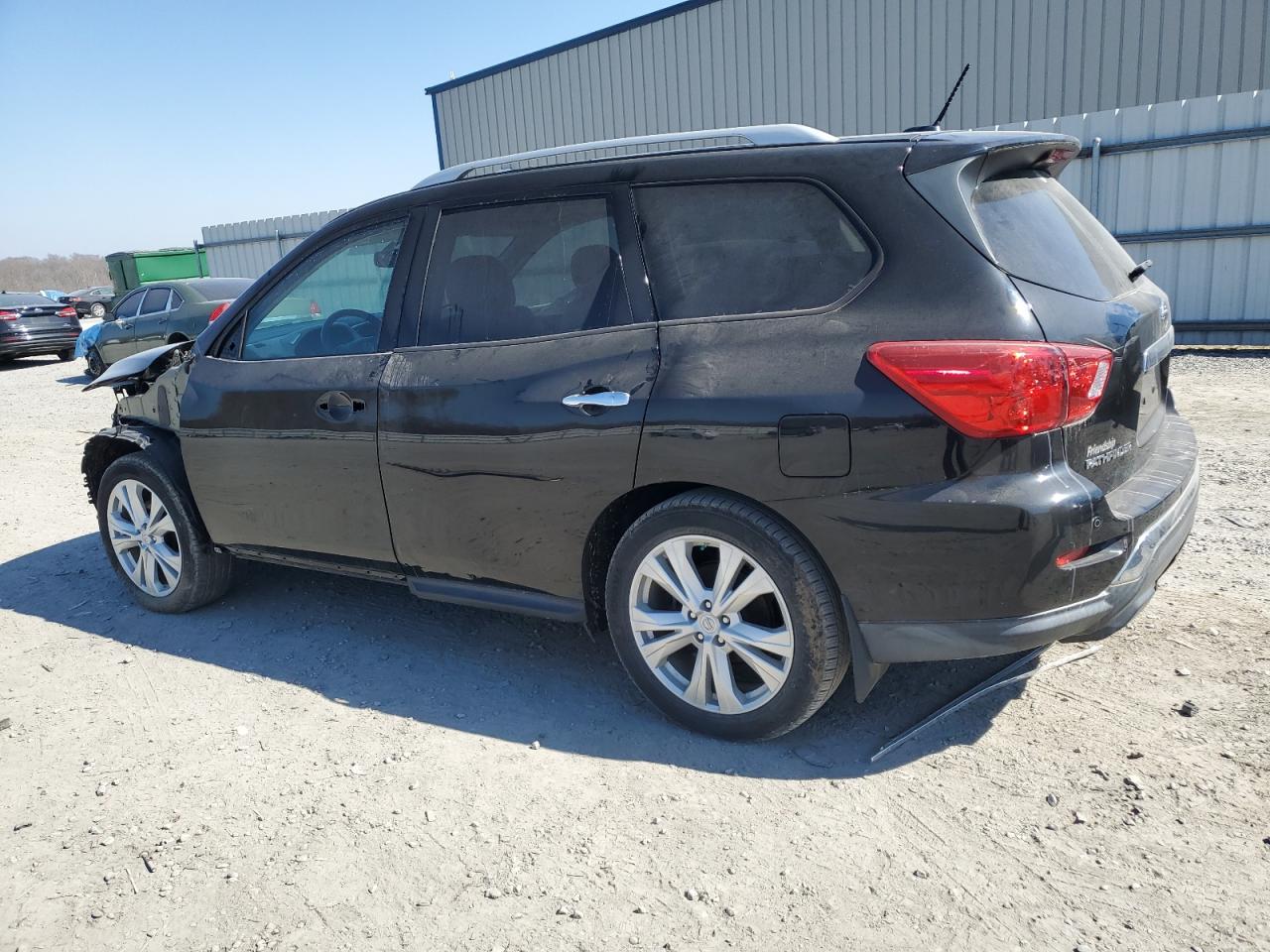 5N1DR2MM3JC604282 NISSAN PATHFINDER 2018