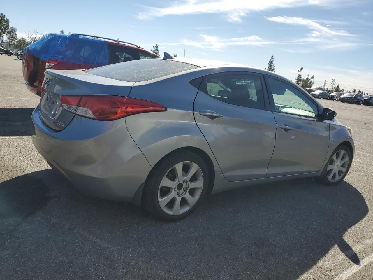 2013 Hyundai Elantra - Image 3