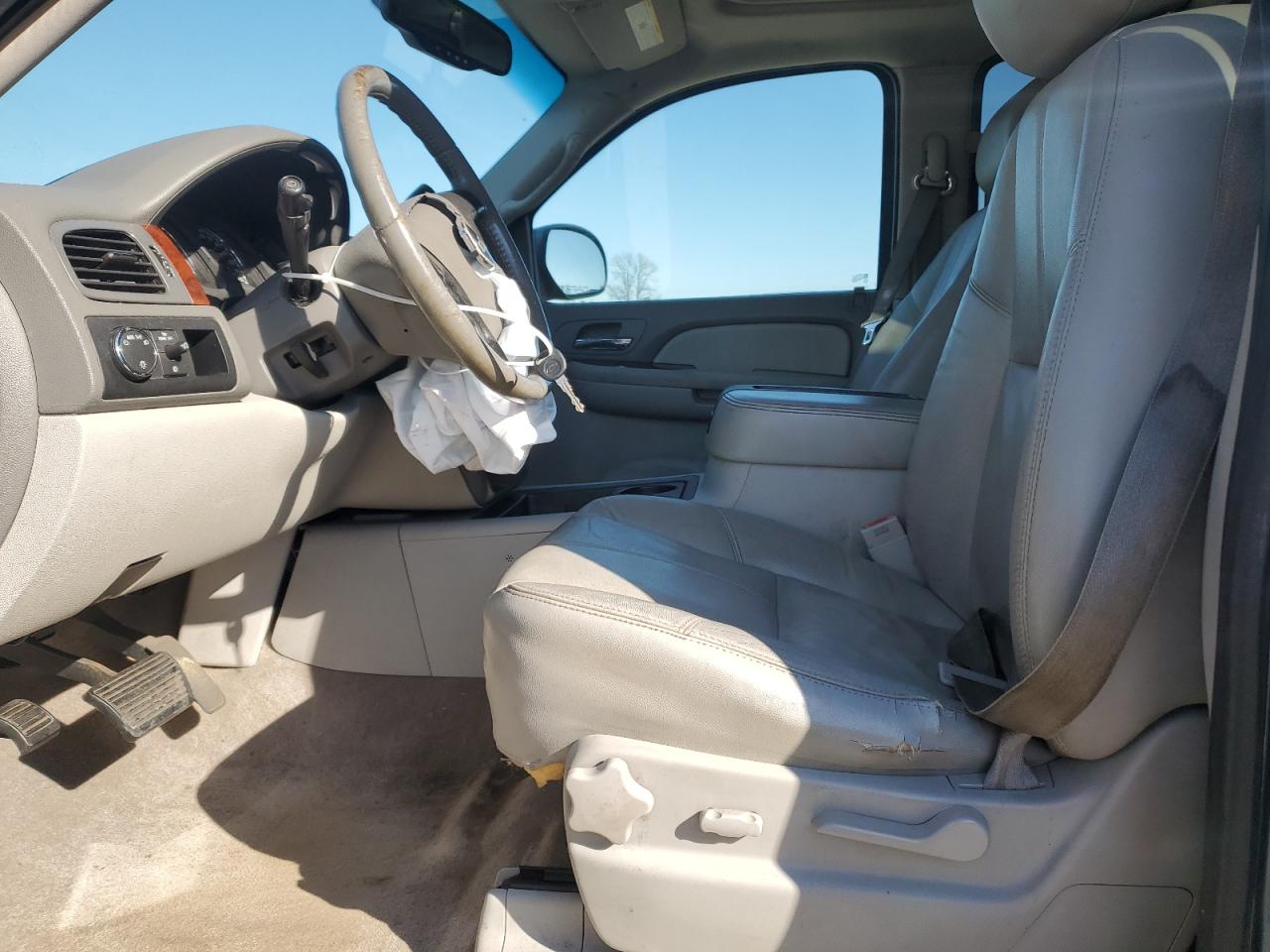2009 Chevrolet Tahoe - Image 7
