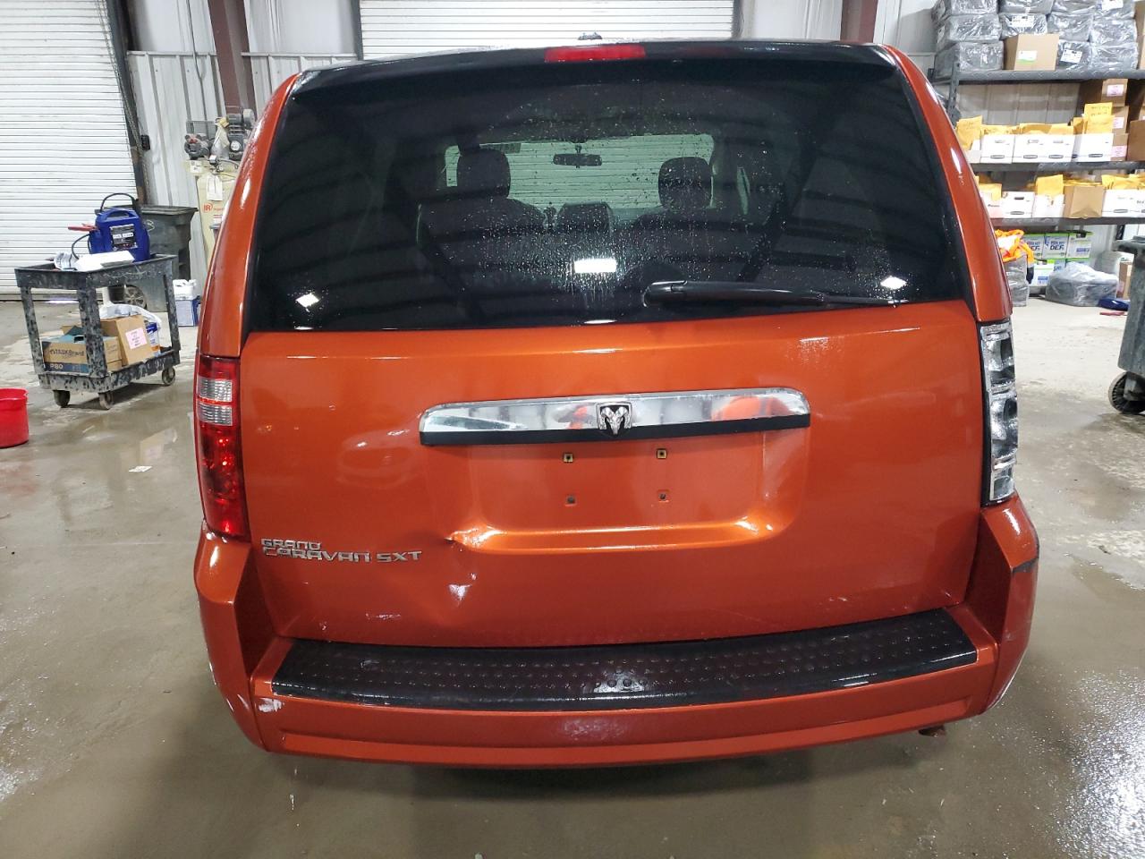 2008 Dodge Caravan - Image 6