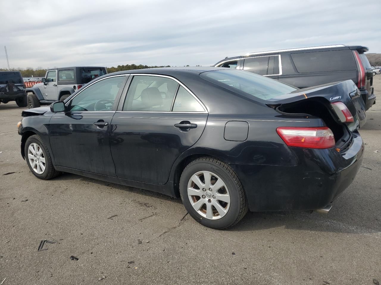 2007 Toyota Camry - Image 2