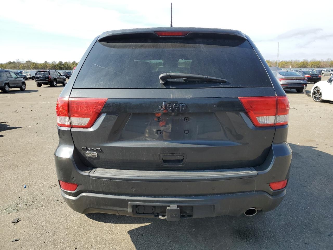 2011 Jeep Grand Cherokee - Image 6