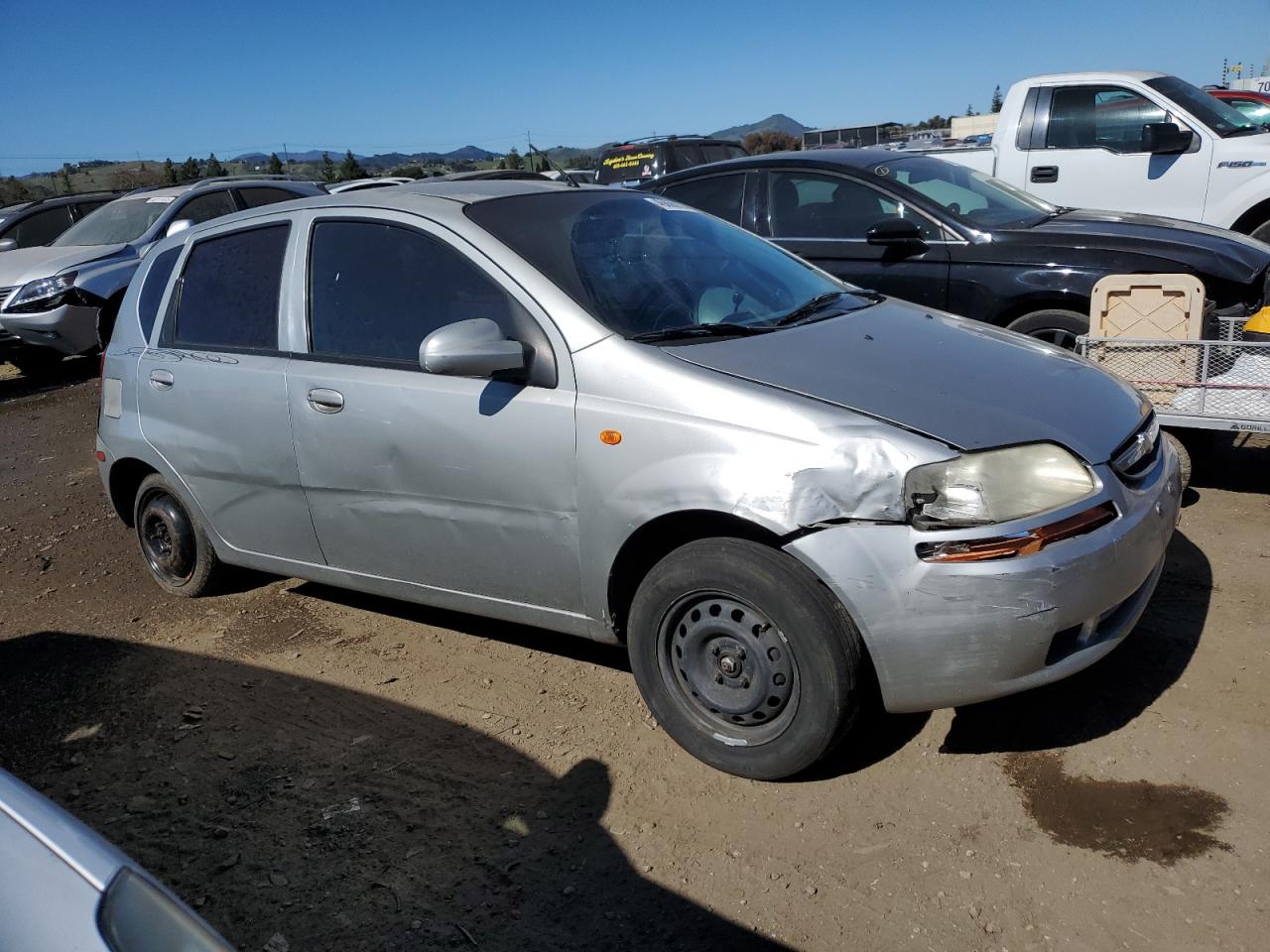 2004 Chevrolet Aveo - Image 4