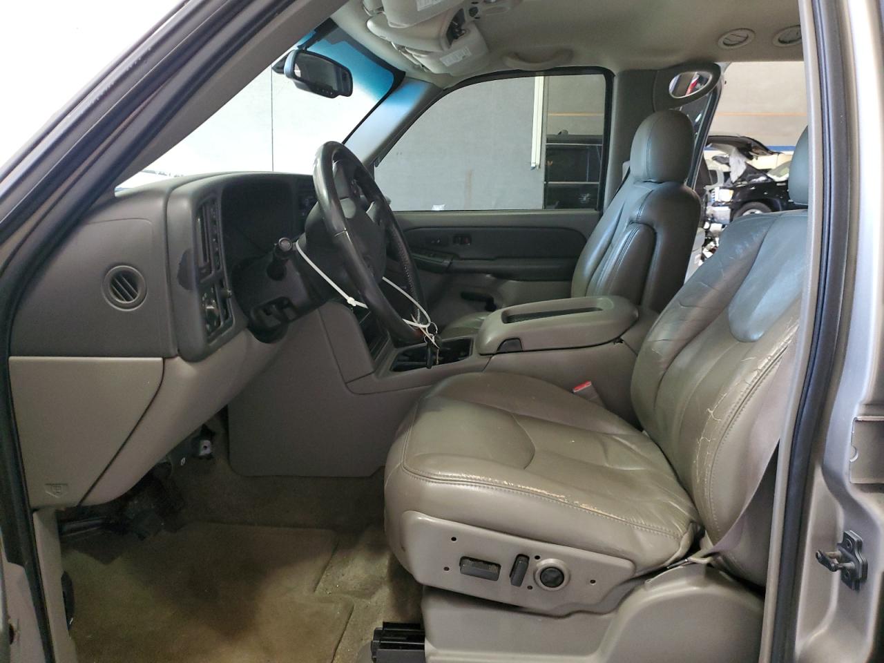 2003 GMC Yukon - Image 7