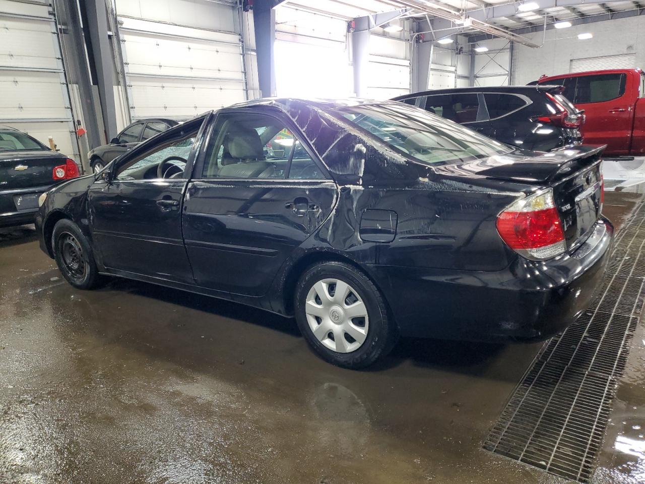 2005 Toyota Camry - Image 2