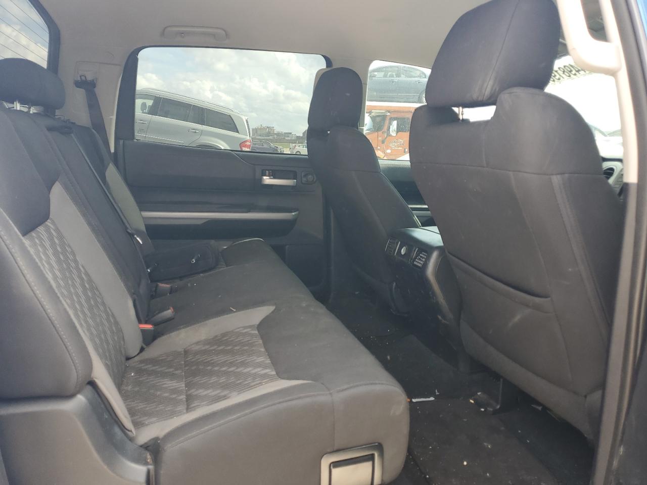 2018 Toyota Tundra - Image 10