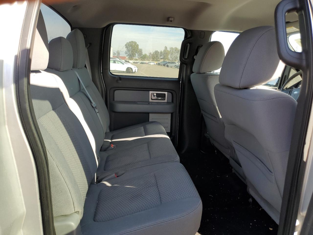 2011 Ford F-150 - Image 10