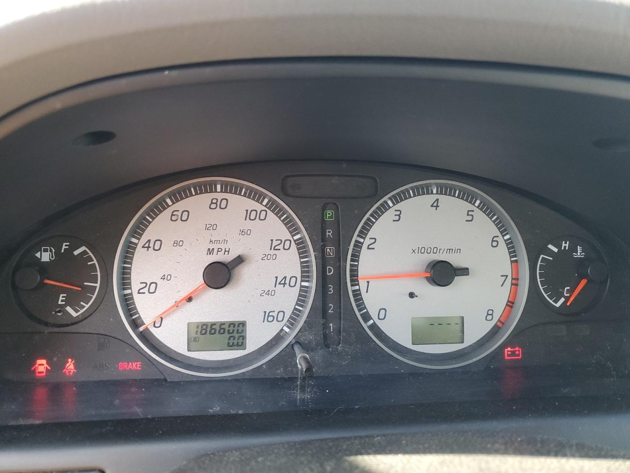 2003 Nissan Maxima - Image 9