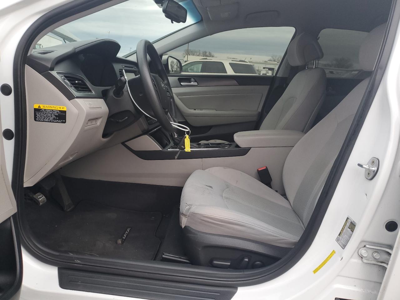 2017 Hyundai Sonata - Image 7