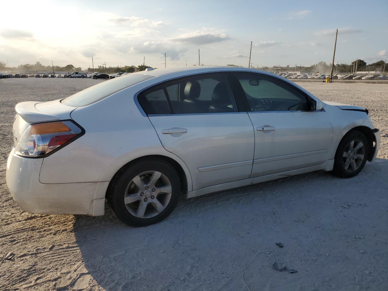 2009 Nissan Altima - Image 3