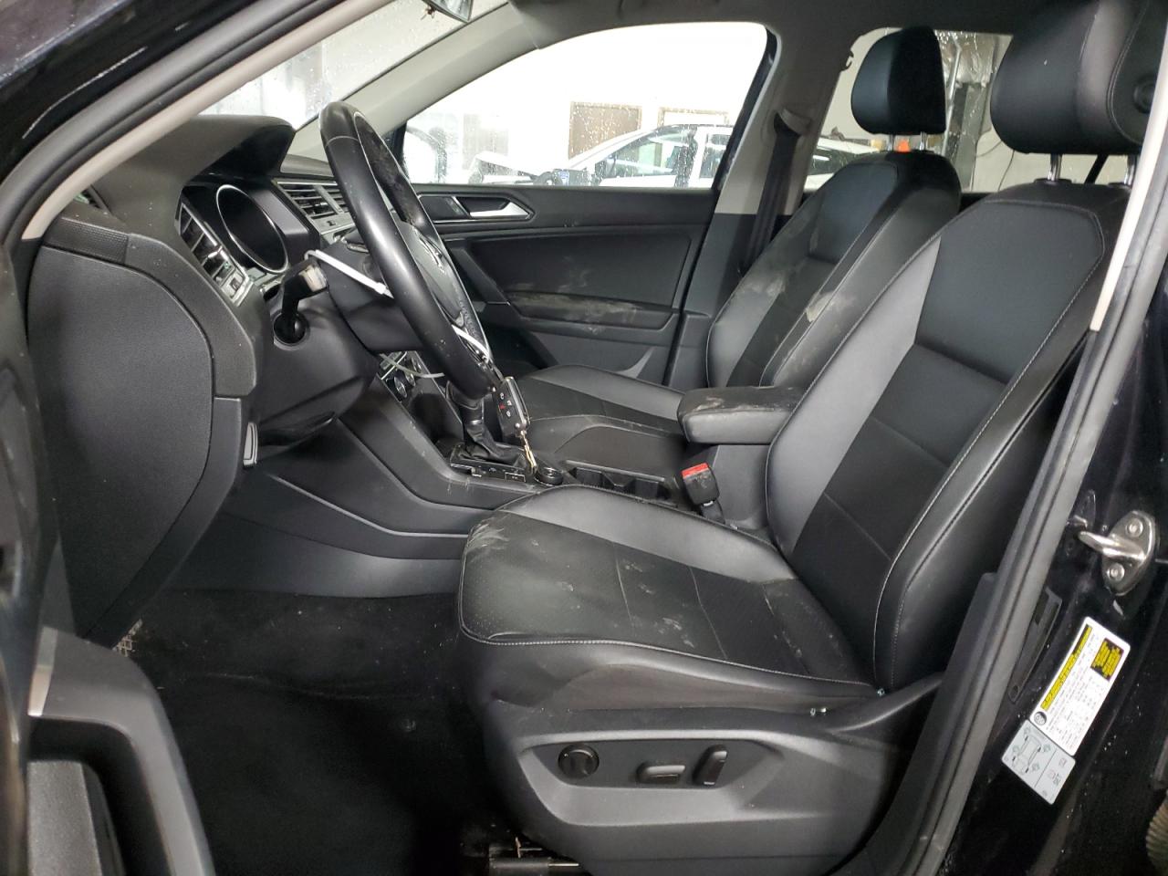 2018 Volkswagen Tiguan - Image 7
