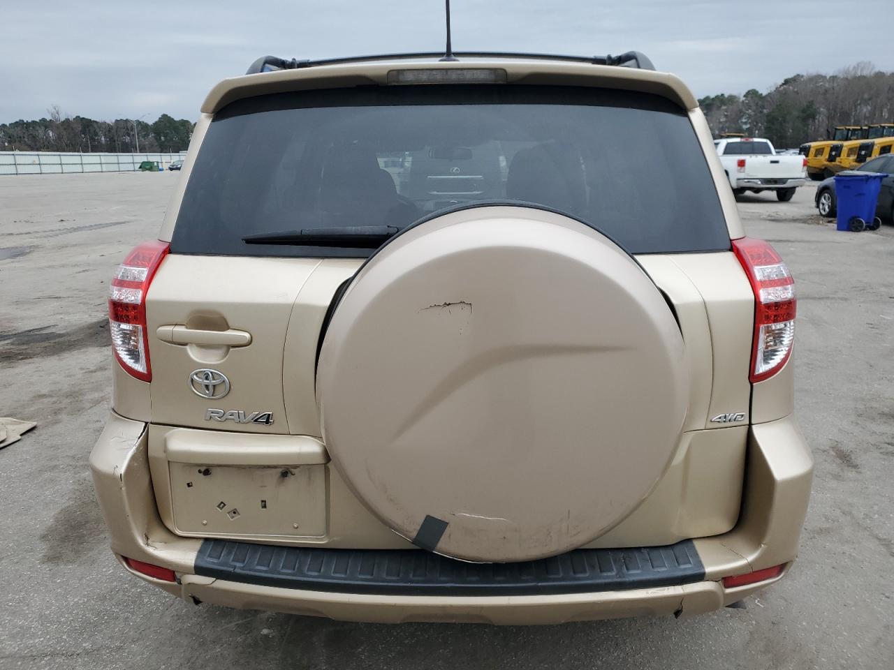 2012 Toyota RAV 4 - Image 6