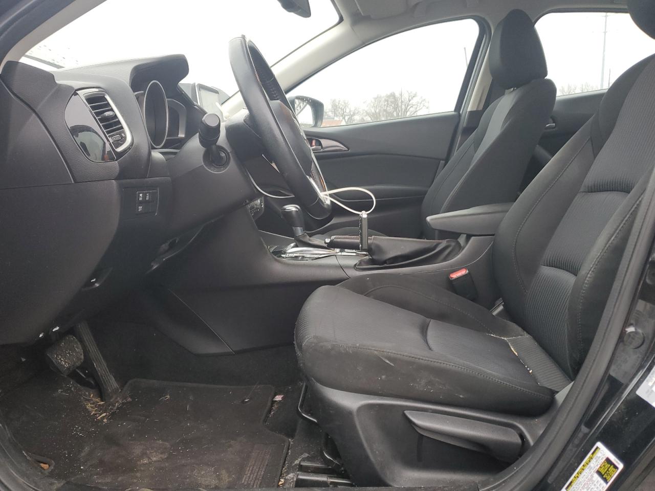 2016 Mazda 3 - Image 7