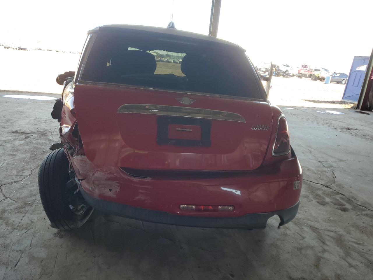 2011 MINI Cooper - Image 6
