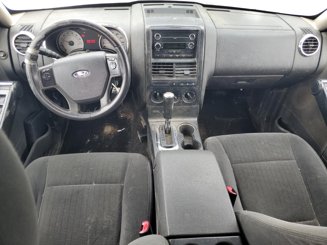 2009 Ford Explorer - Image 8