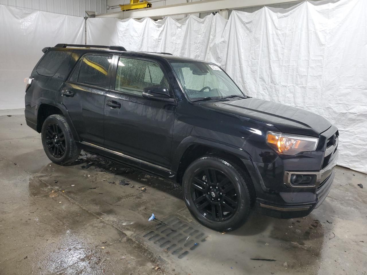 2021 Toyota 4Runner - Image 4