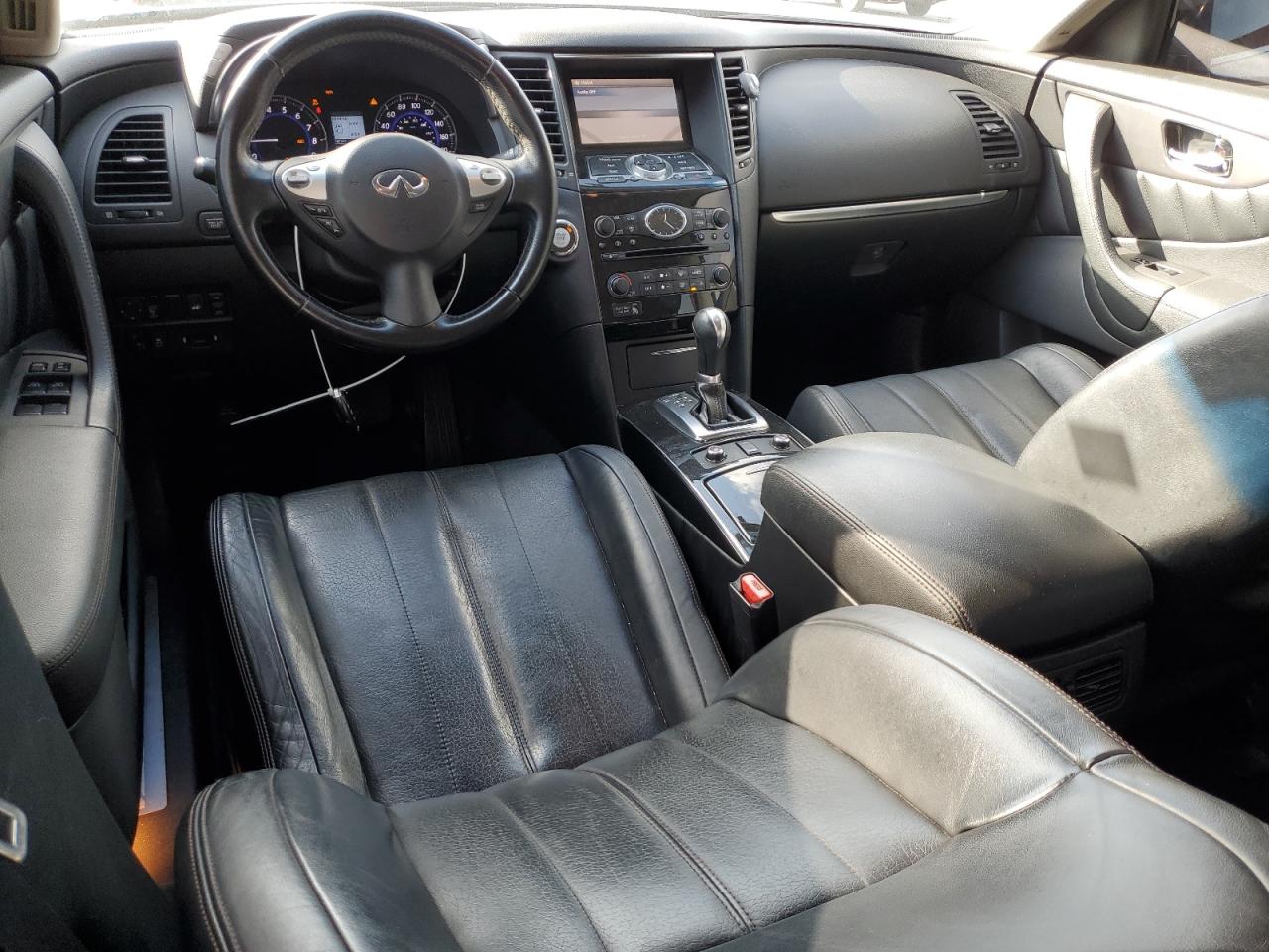 2016 Infiniti QX70 - Image 8