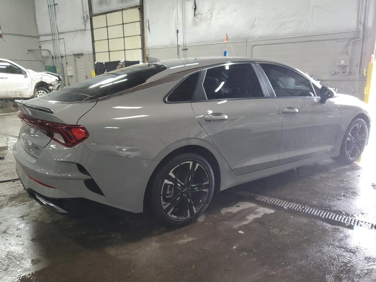 2024 Kia K5 - Image 3