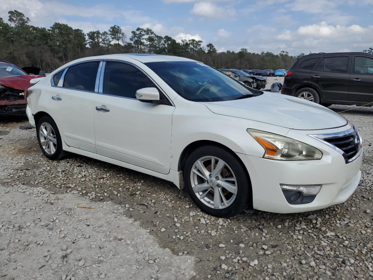 2013 Nissan Altima - Image 4
