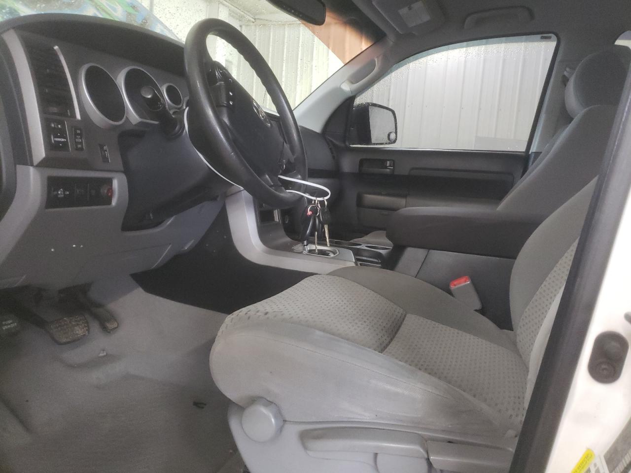 2011 Toyota Tundra - Image 7