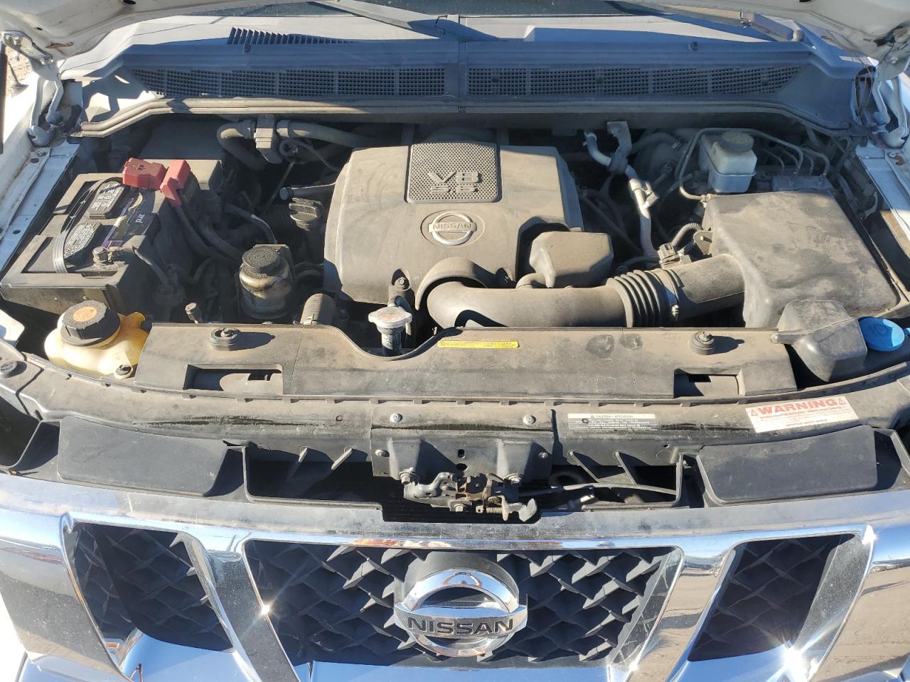 2012 Nissan Titan - Image 11