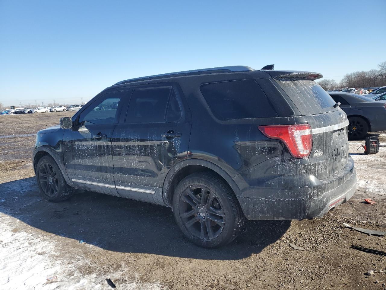 2016 Ford Explorer - Image 2