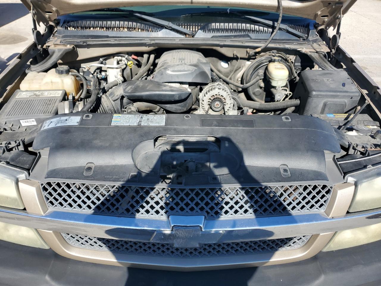 2005 Chevrolet Silverado - Image 11