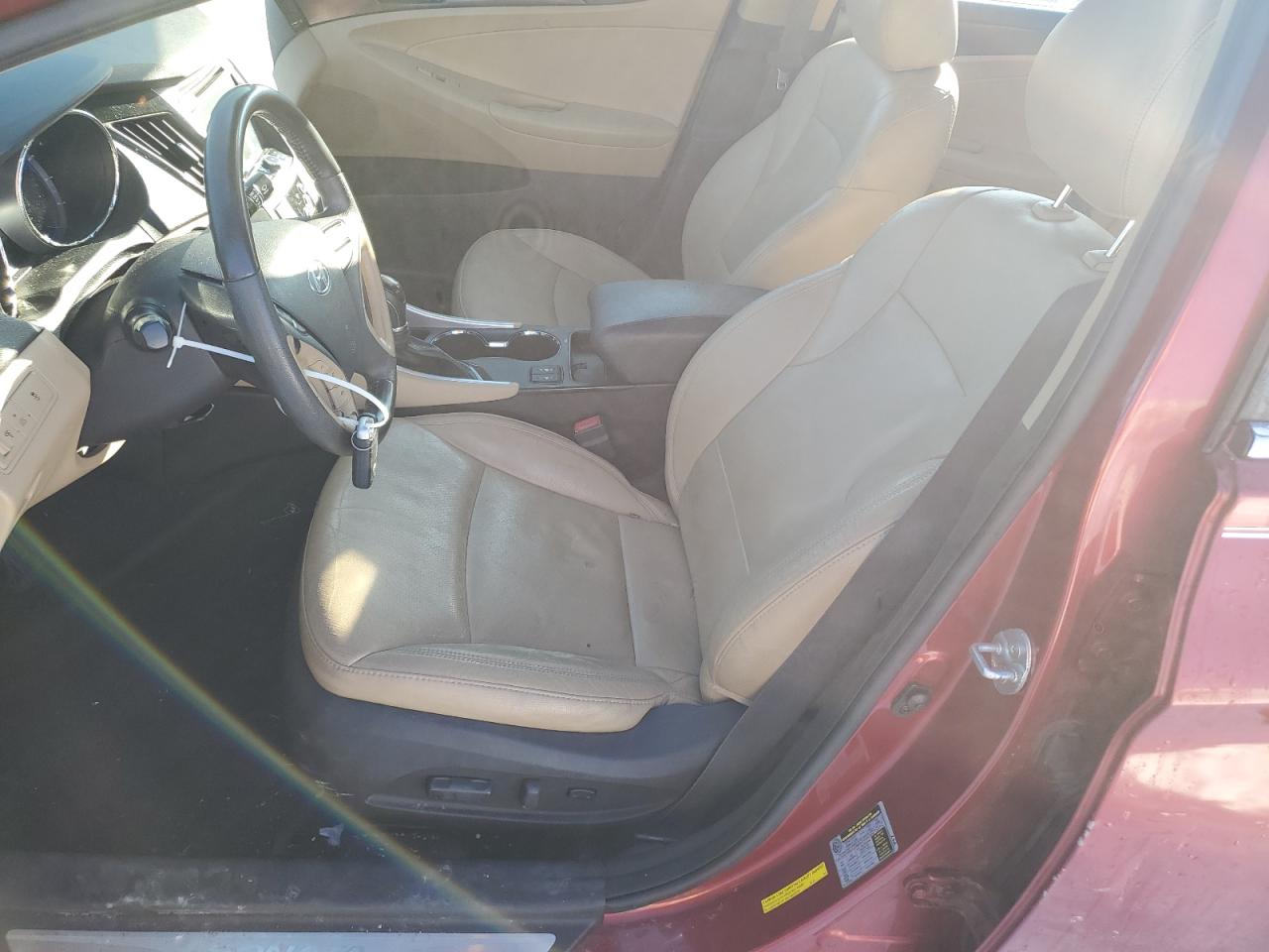 2013 Hyundai Sonata - Image 7