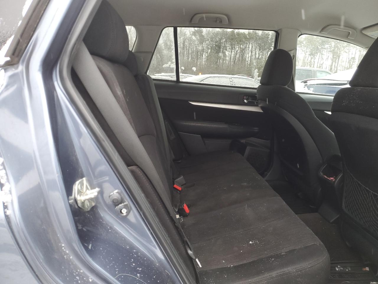 2013 Subaru Outback - Image 11