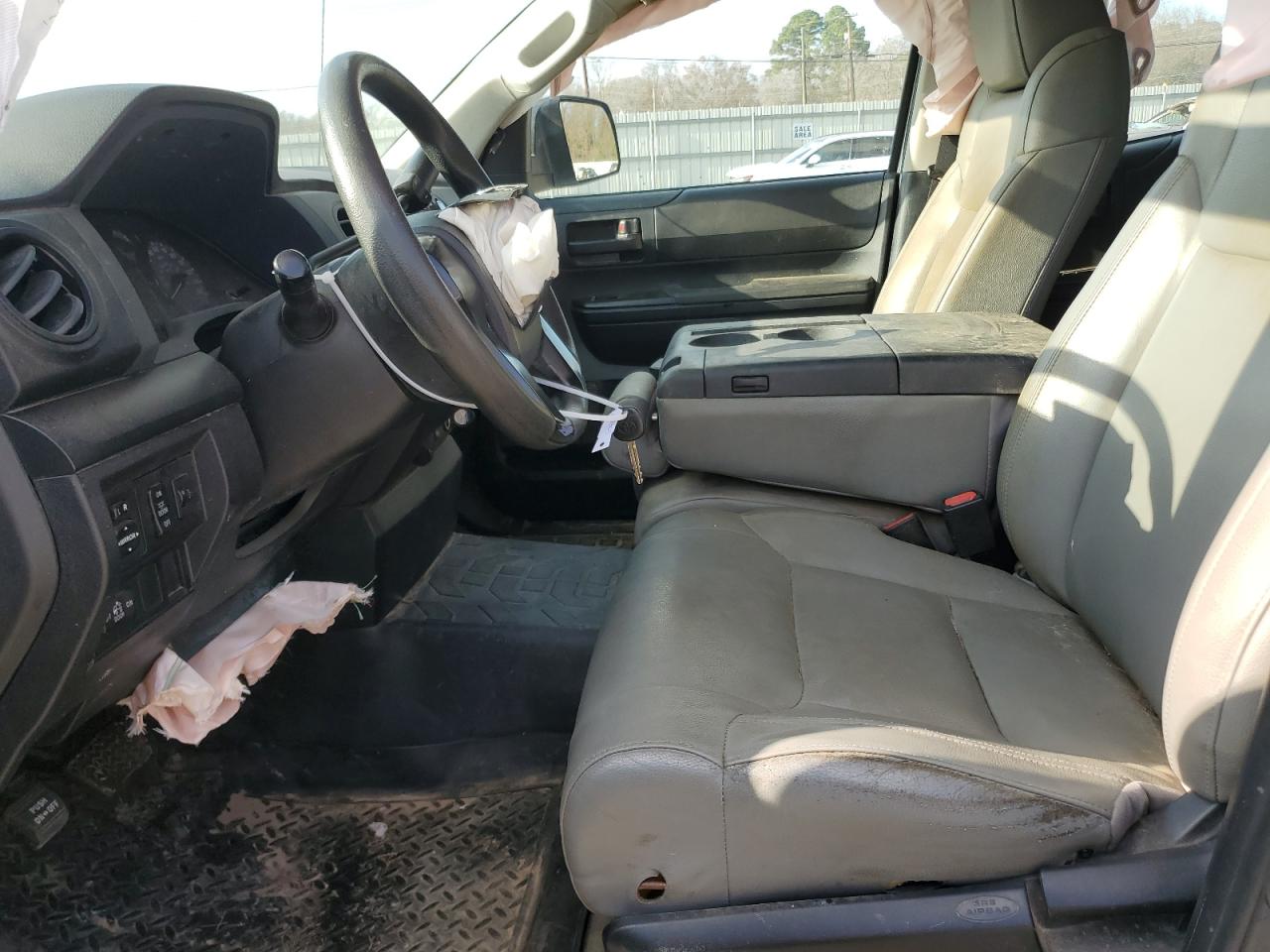 2015 Toyota Tundra - Image 7