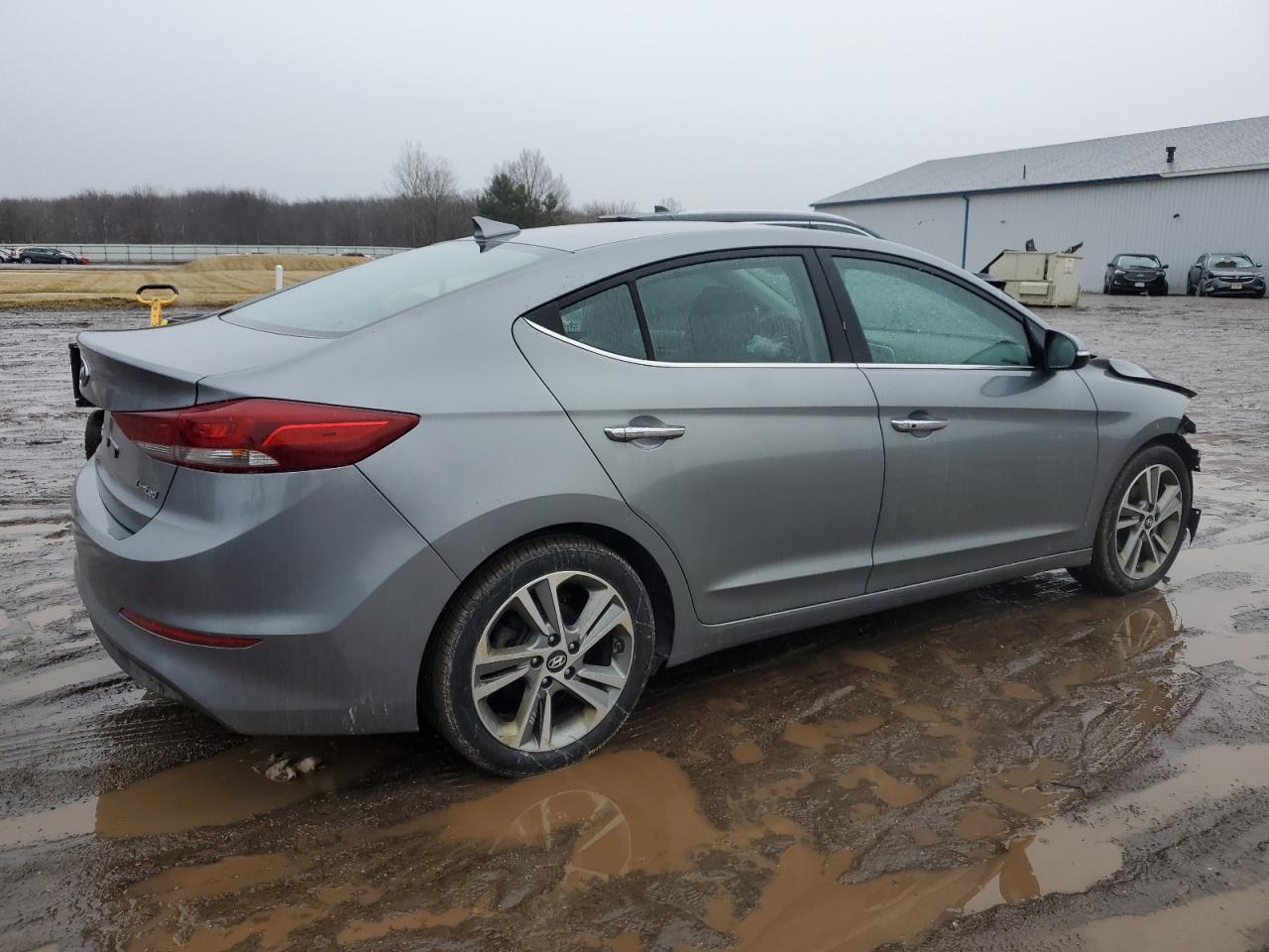 2017 Hyundai Elantra - Image 3