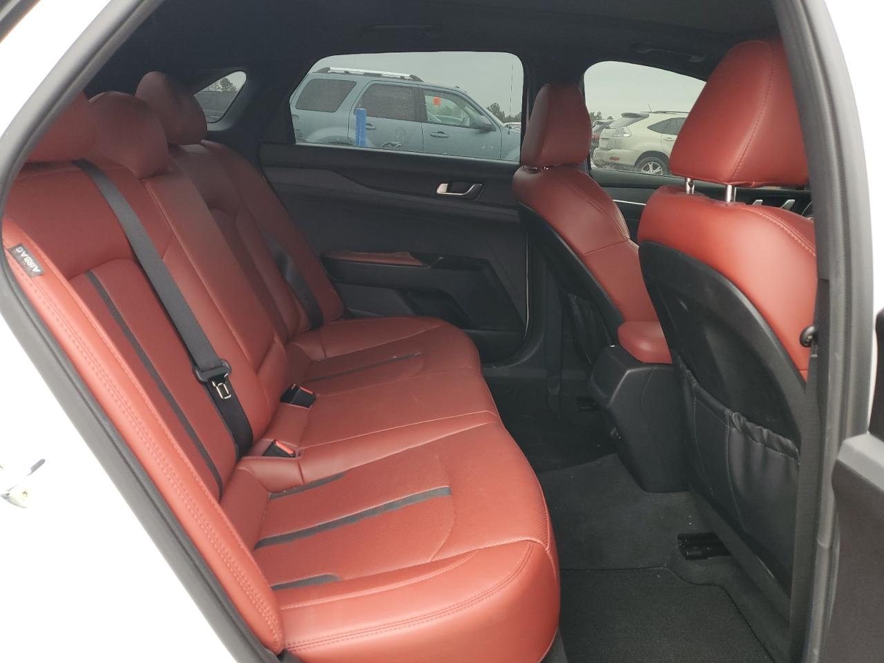 2023 Kia K5 - Image 10