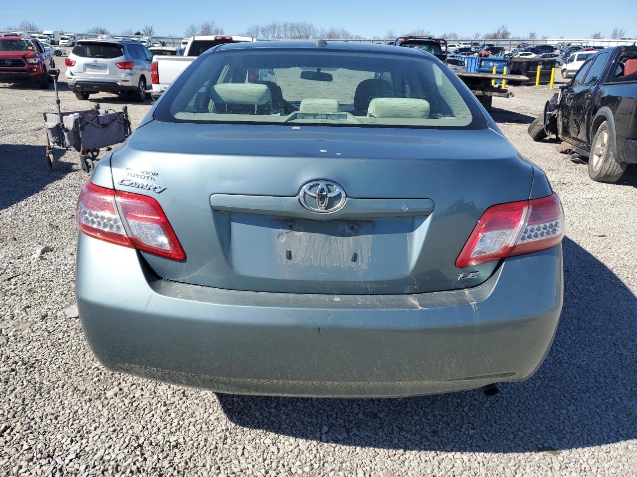 2010 Toyota Camry - Image 6