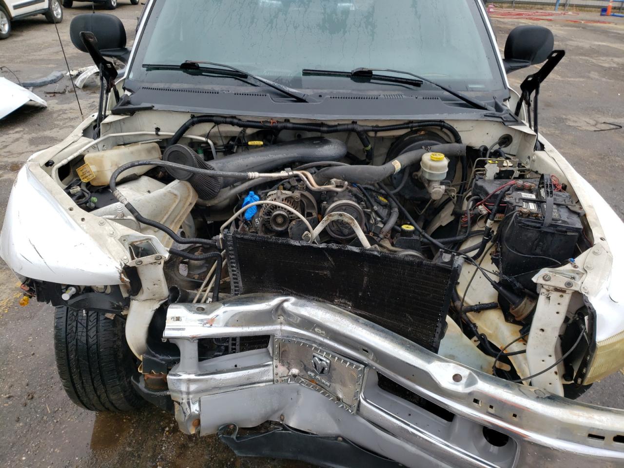 2000 Dodge RAM - Image 11