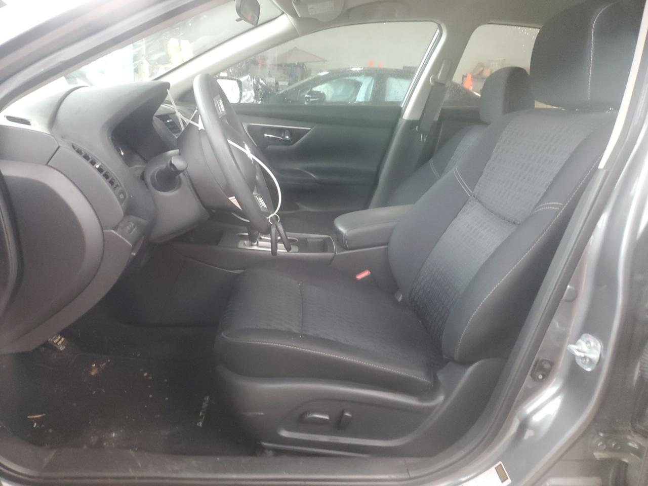 2016 Nissan Altima - Image 7