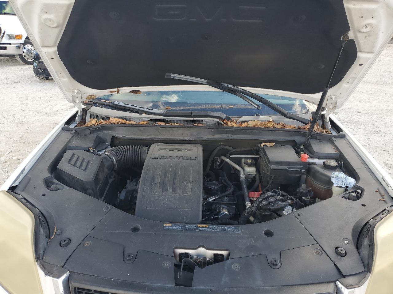 2010 GMC Terrain - Image 11
